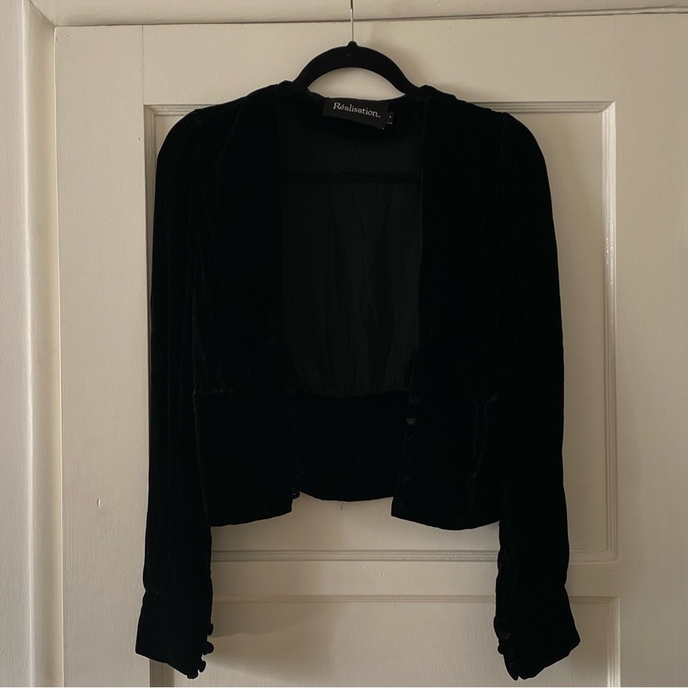 Realisation Par Kaia top